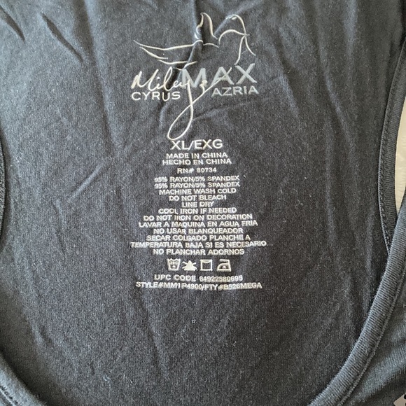 NWOT black halter top size XL with sequin bow design - Picture 2 of 4